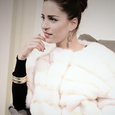 Mod.472 - Dorsato White Jacket with Fox Hood
